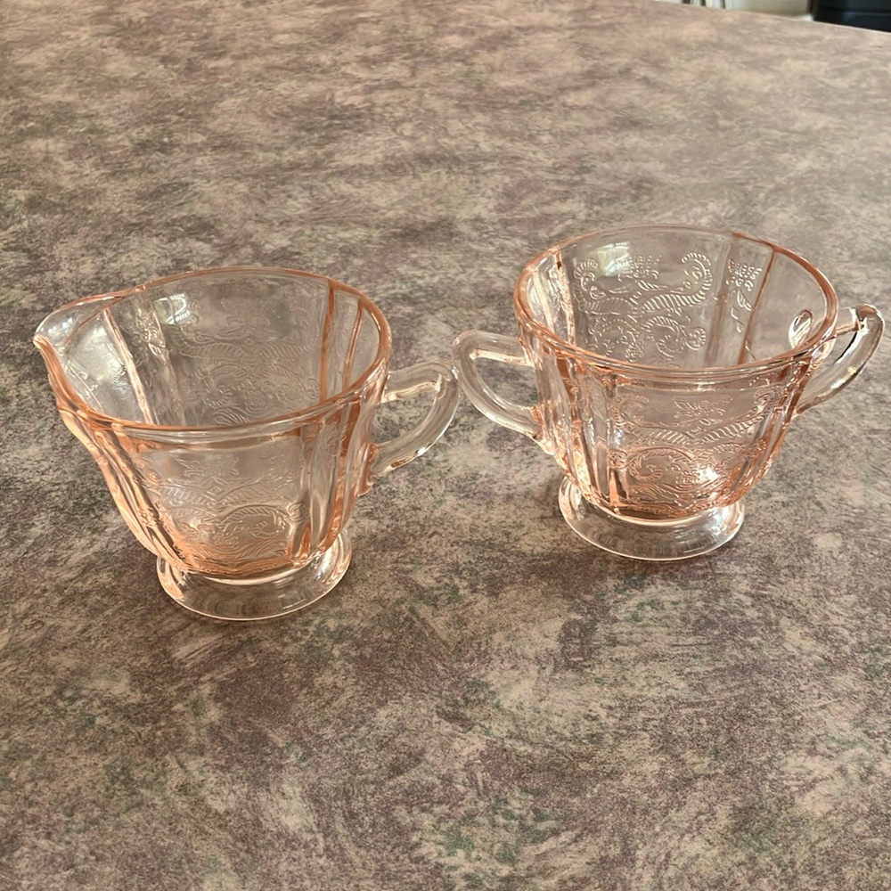 Indiana Glass Pink Creamer & Sugar Bowl
